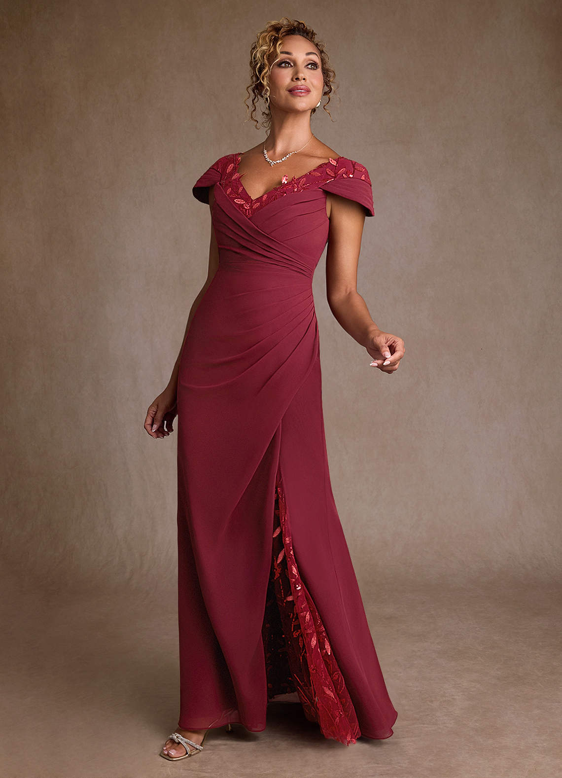 Azazie Betania Mère de la mariée Robes Robe Sirène en Mousseline de soie Paillettes Bourgogne image3