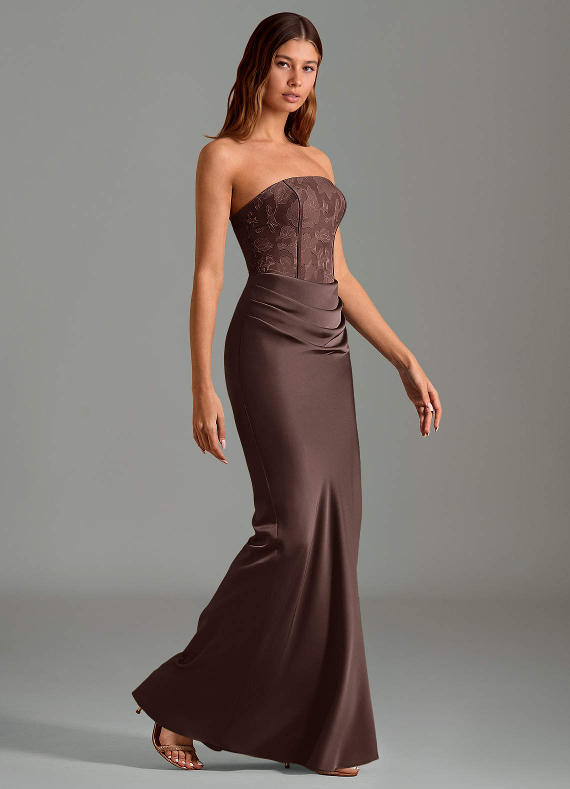 Azazie Emilia Jurken voor bruidsmeisjes Jurk van Stretch Satijn met Zeemeermin Strapless Ganache image2