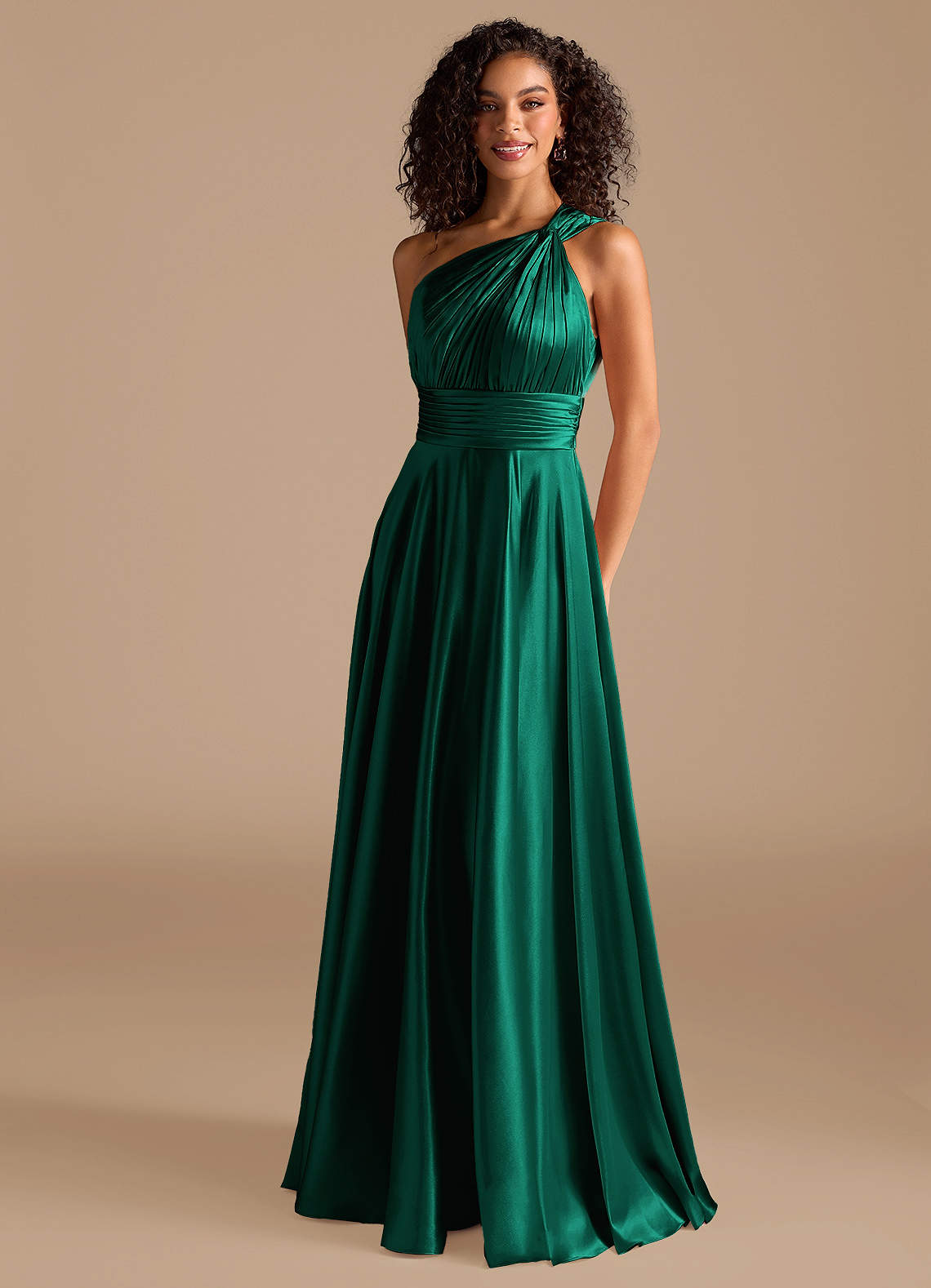 Azazie Charlize Vestidos de madrinha de casamento Vestir Esmeralda de Cetim Metálico de Linha A com Um ombro image1