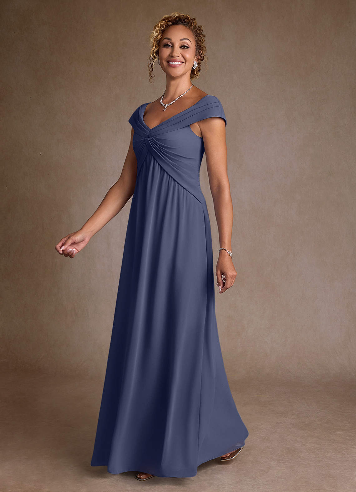 Azazie Myrtle Mère de la mariée Robes Robe Trapèze en Mousseline de soie Plissée Bleu Orageux image3