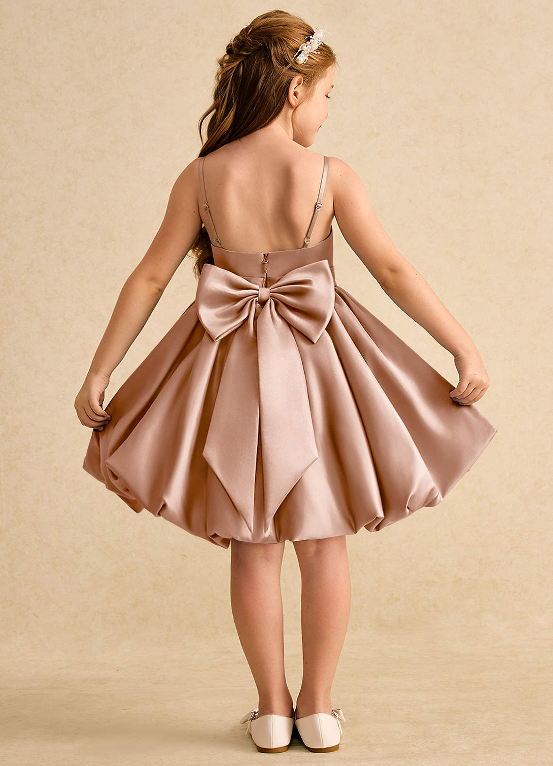 Azazie Davine vestidos de niña de las flores Vestido de Champán Rosado de Satin Mate de Corte En A con Tirante Espagueti image1