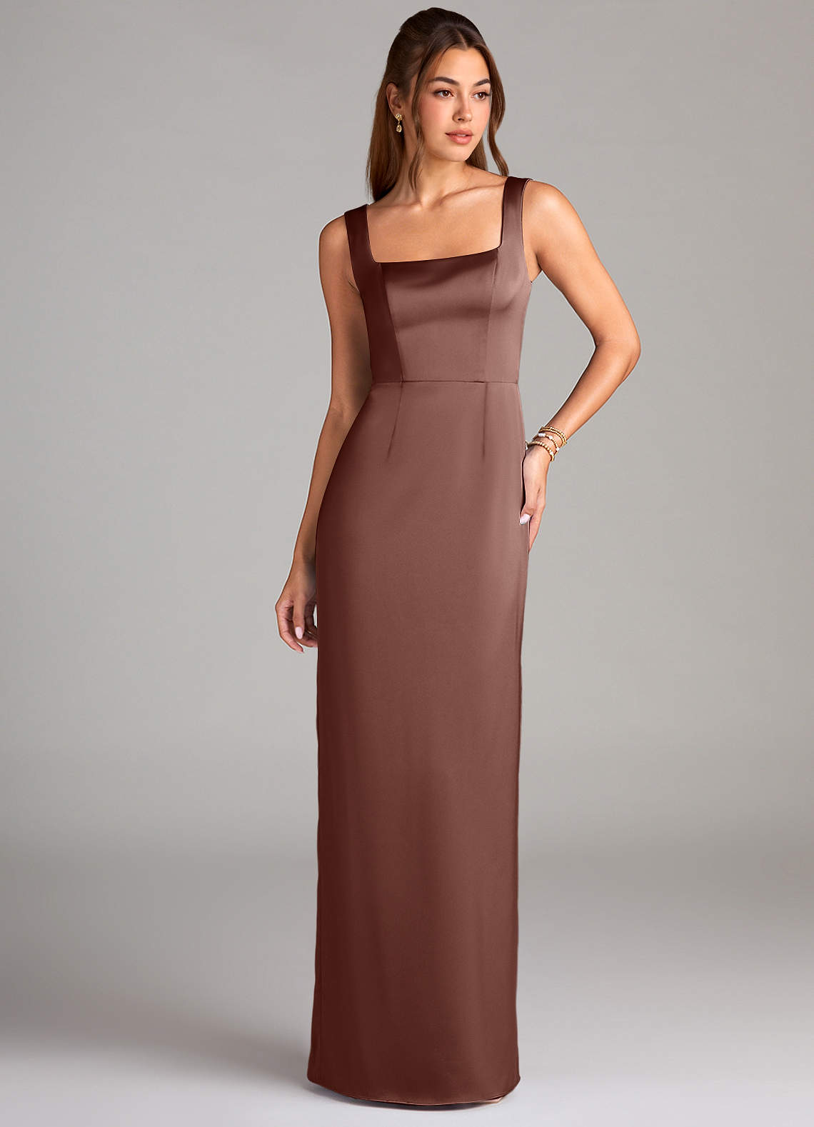 Azazie Flori Robes de demoiselle d'honneur Robe Fourreau en Satin extensible Fente Latérale Expresso image1