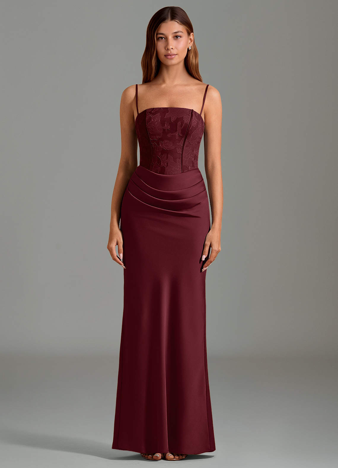 Azazie Emilia Vestidos de damas de honor Vestido de Cabernet de Satén Elástico de Corte Sirena con Sin tirantes image4
