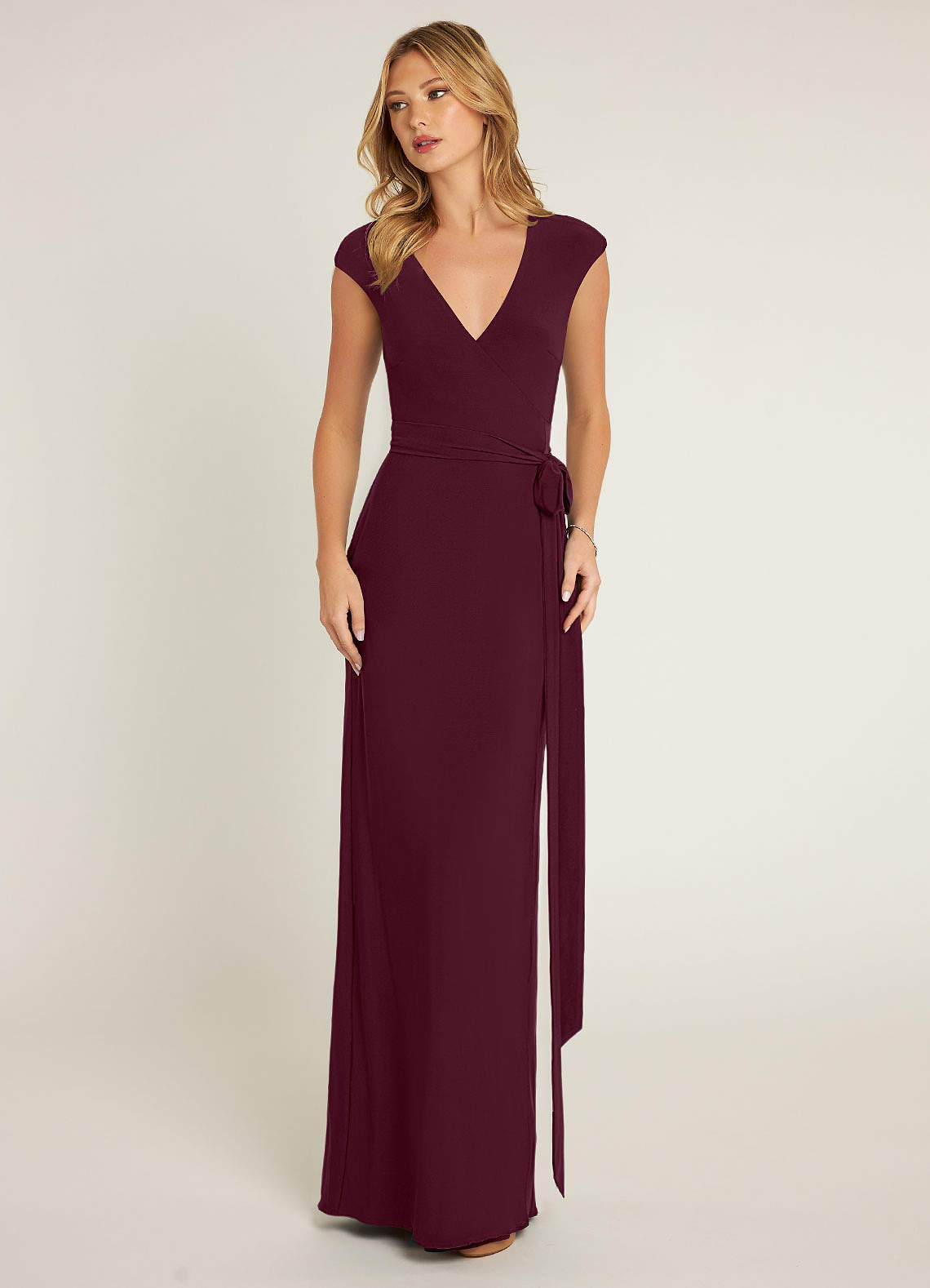 Azazie Wynry Vente Finale Robe Conforme en Tricot de luxe Plissée Cabernet image1