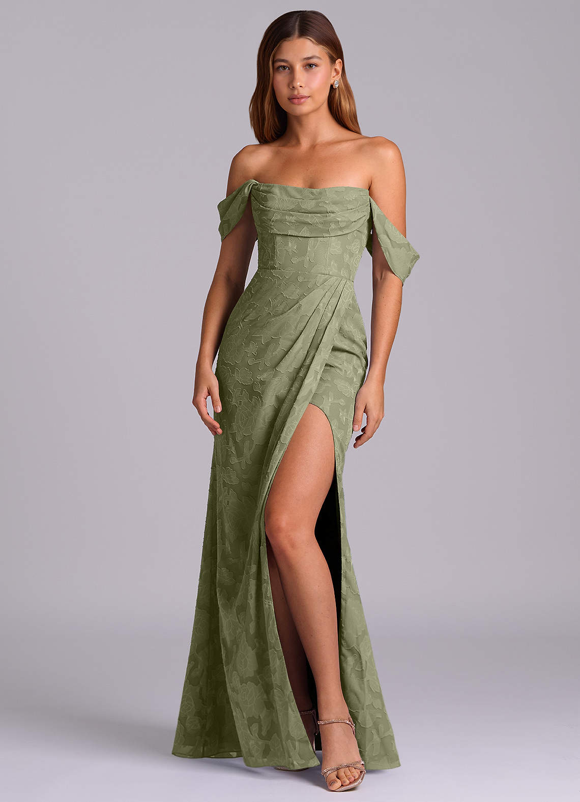 Azazie Johana Brautjungfernkleider Wandelbar Meerjungfrau-Linie Schulterfrei Blumen-Burnout Kleid Pistazie image3