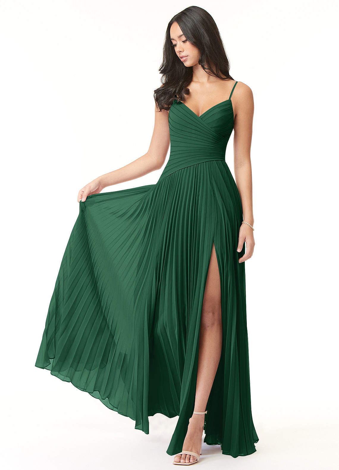Azazie Vini Robes de demoiselle d'honneur Robe Trapèze en Mousseline de soie Col V plissé Vert Foncé image1
