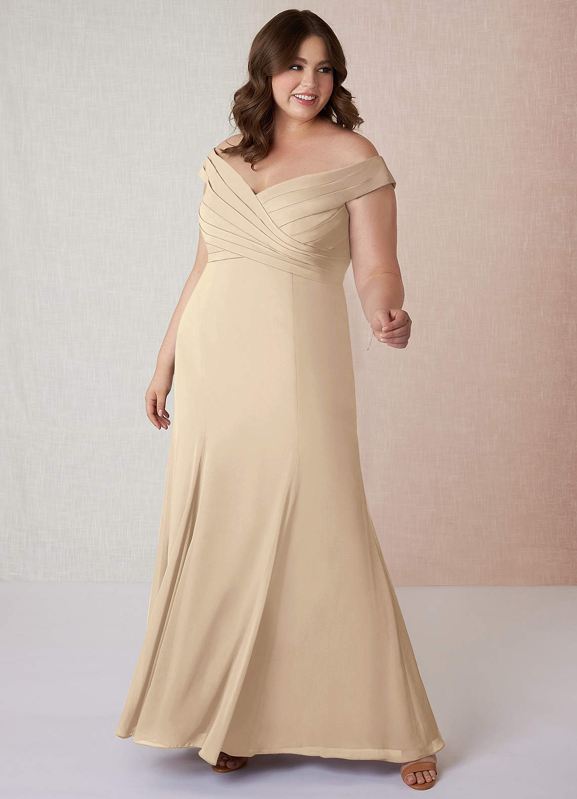Azazie Lecia Robes de demoiselle d'honneur Robe Empire Convertible en Mousseline de soie Schulterfrei, plissiert Champagne image1