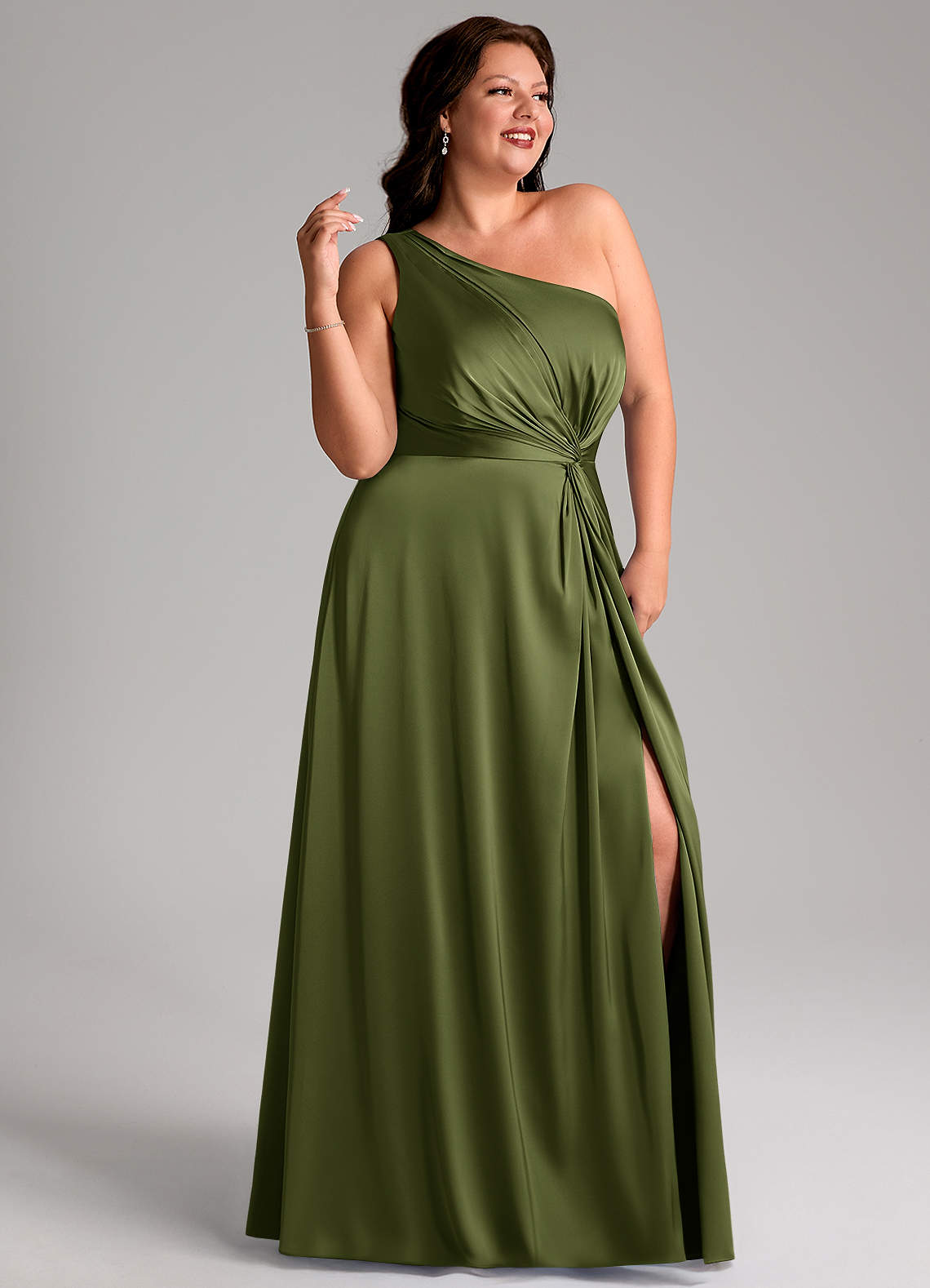 Azazie Brooke Vestidos de damas de honor Vestido de Oliva de Satén Elástico de Corte en A con Hombro unilateral image10