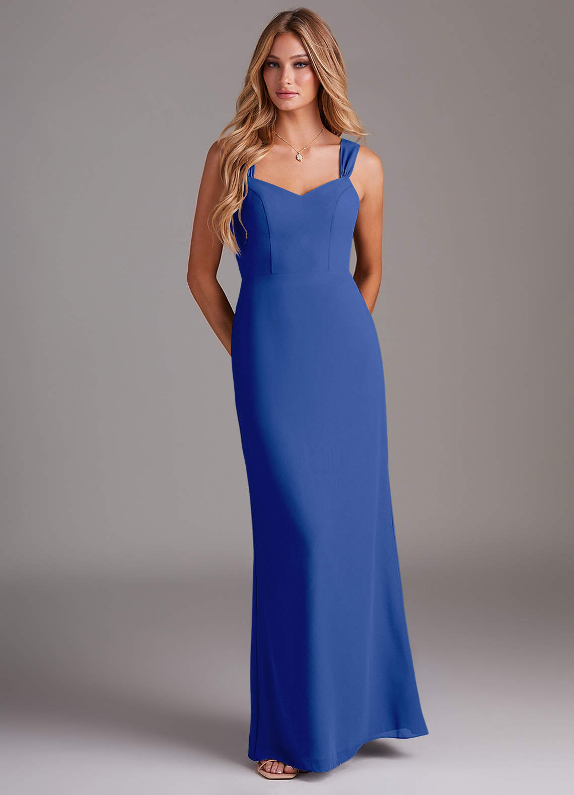 Azazie Denice Robes de demoiselle d'honneur Robe Fourreau en Mousseline de soie Plissé Bleu Roi image1