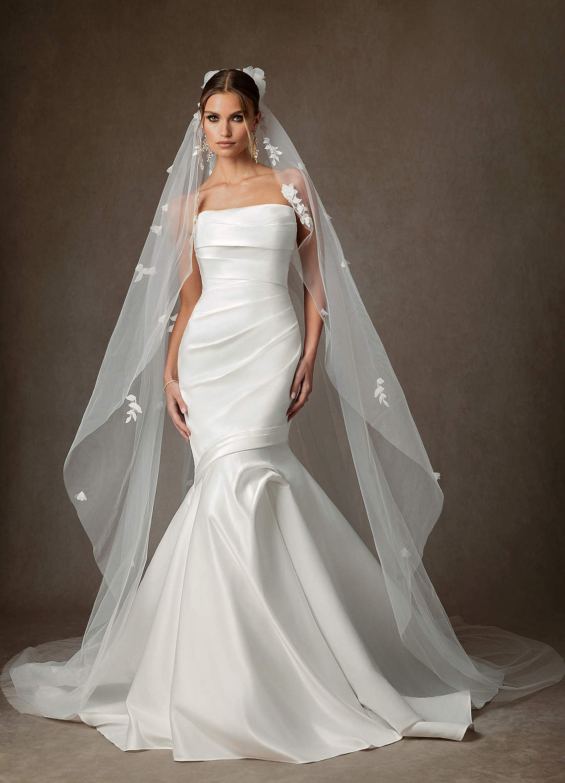 front The Garden Tiers 3D Floral Chapel Veil