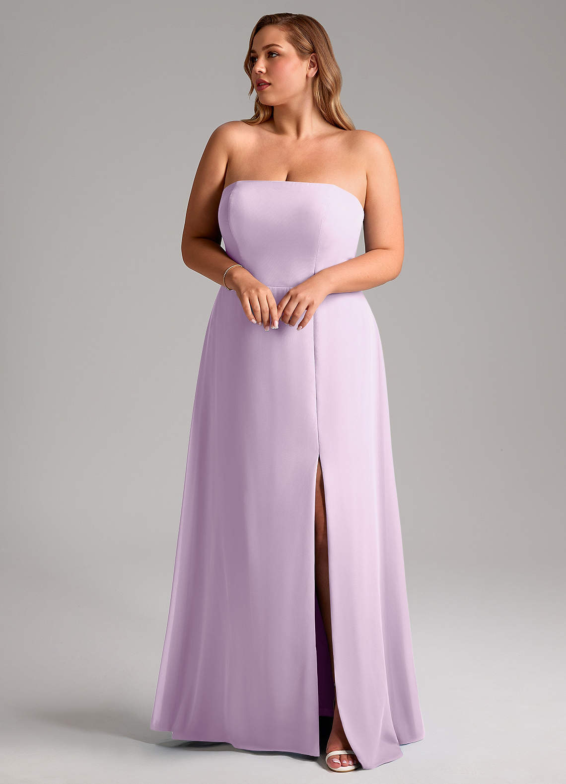 Azazie Wren Robes de demoiselle d'honneur Robe Trapèze Convertible en Mousseline de soie Fente Latérale Frostiges Flieder image9