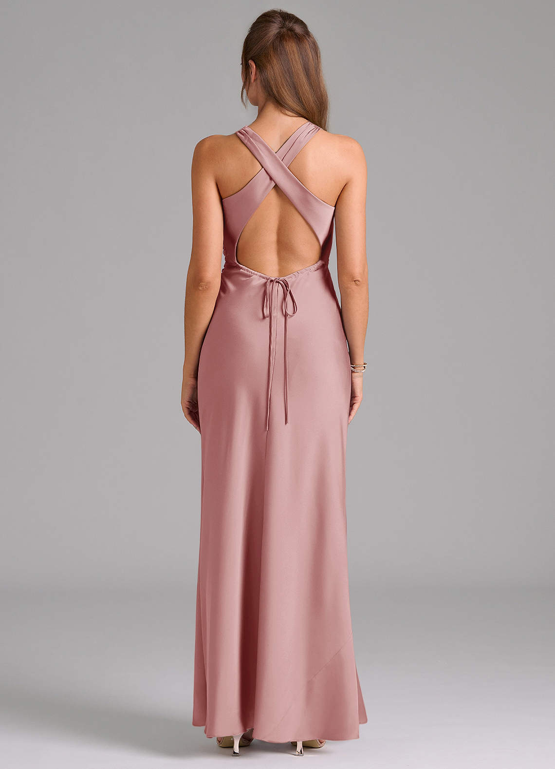 Azazie Evadne Brudtärnklänningar Klä av Tubklänning i Stretch Satin Plisserad Dammig Ros image1