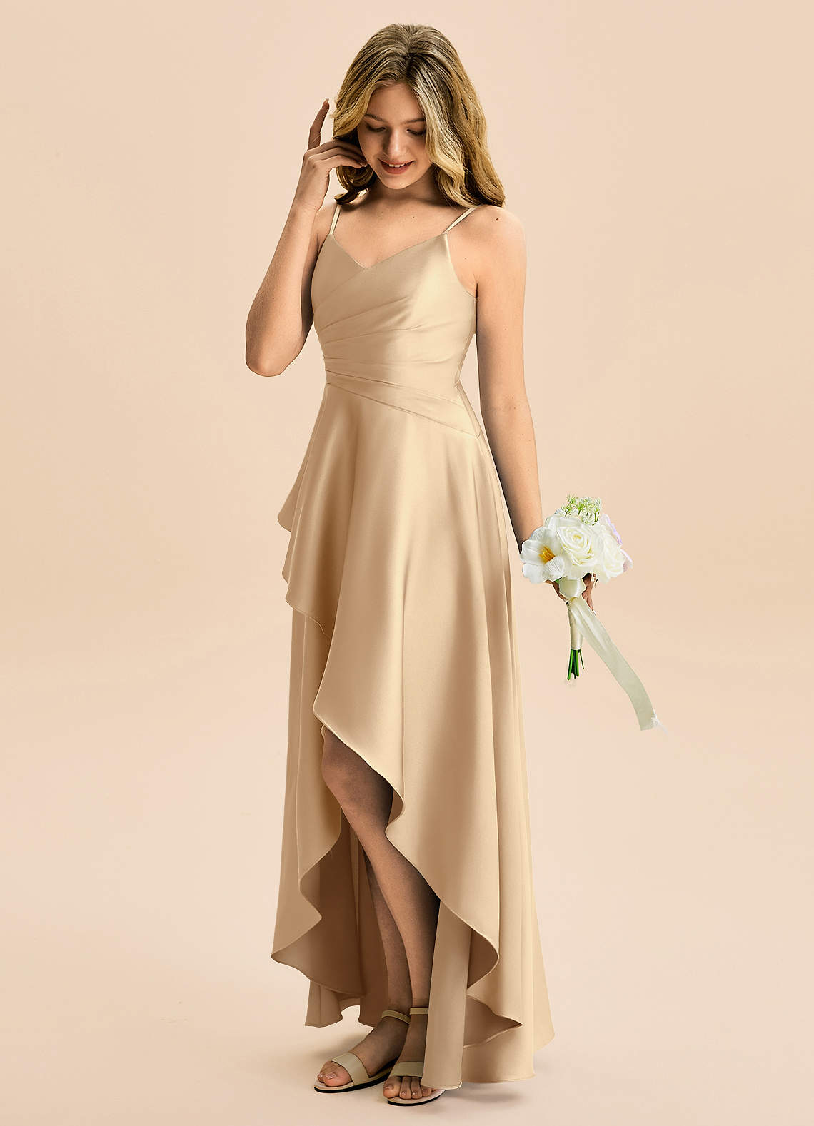 Azazie Eirlys Junior Robe Trapèze en Satin extensible Plissée Champagne image2