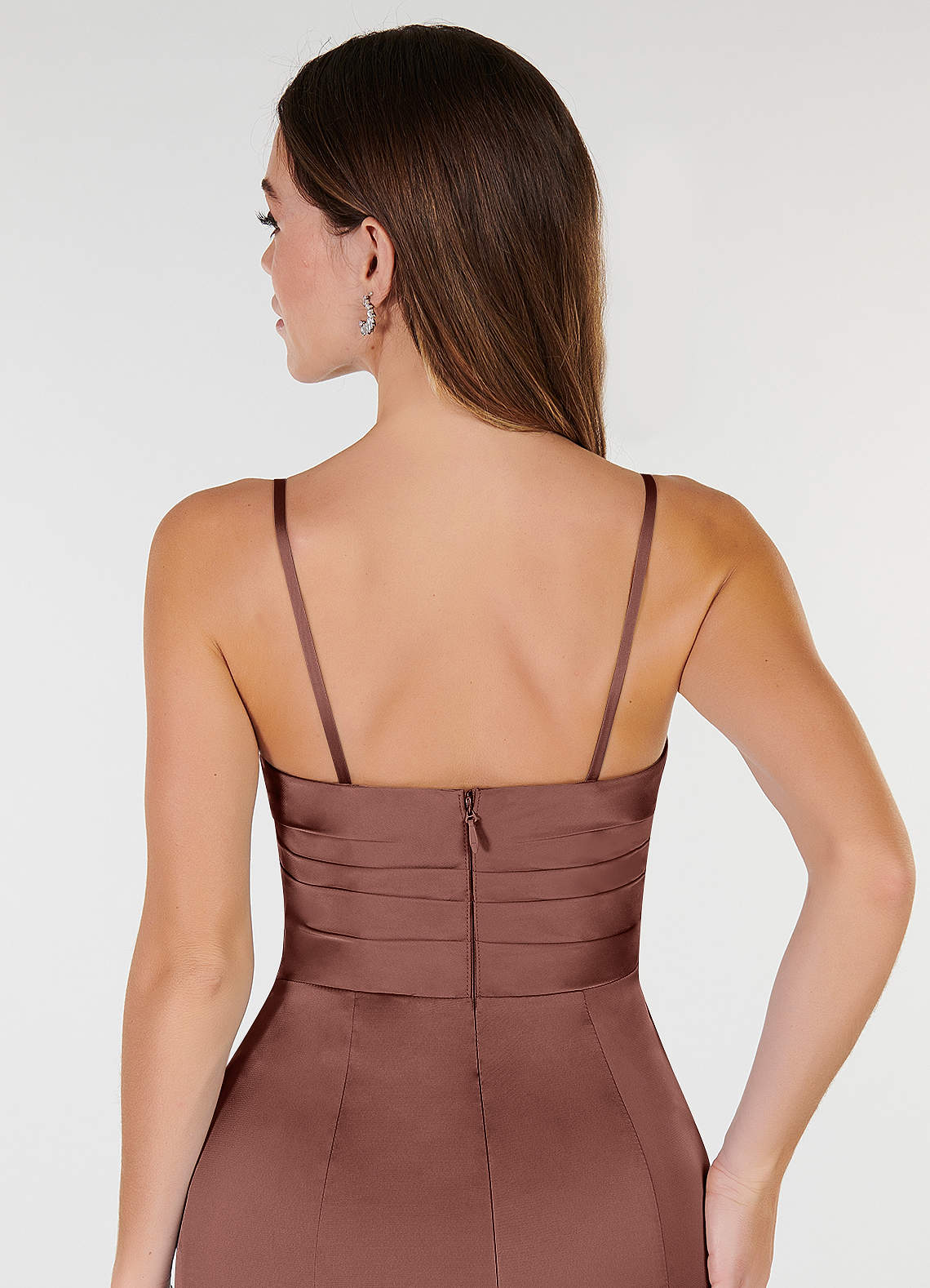 Azazie Yola Vestidos de damas de honor Vestido de Expresado de Satén Elástico de Corte Recto Convertible con Cuello en V Plisado image7
