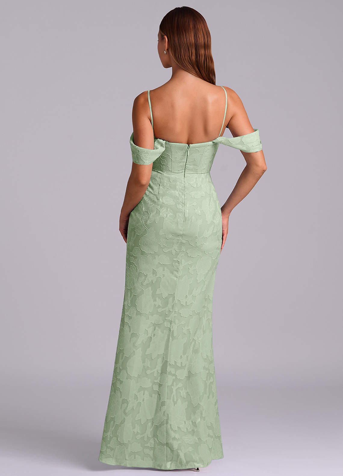 Azazie Johana Robes de demoiselle d'honneur Robe Sirène Convertible en Blumen-Burnout Épaule décolletée Vert Sauge image6