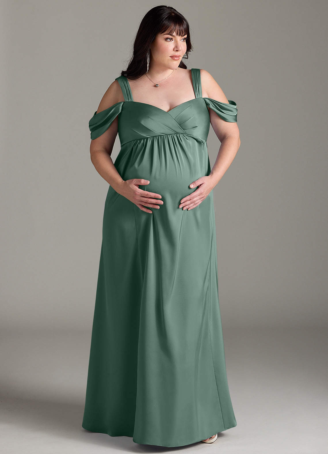 Azazie Rhea Vestidos de dama de honra para maternidade Vestir Linha A Plissado Comprimento do chão Cetim elástico image7