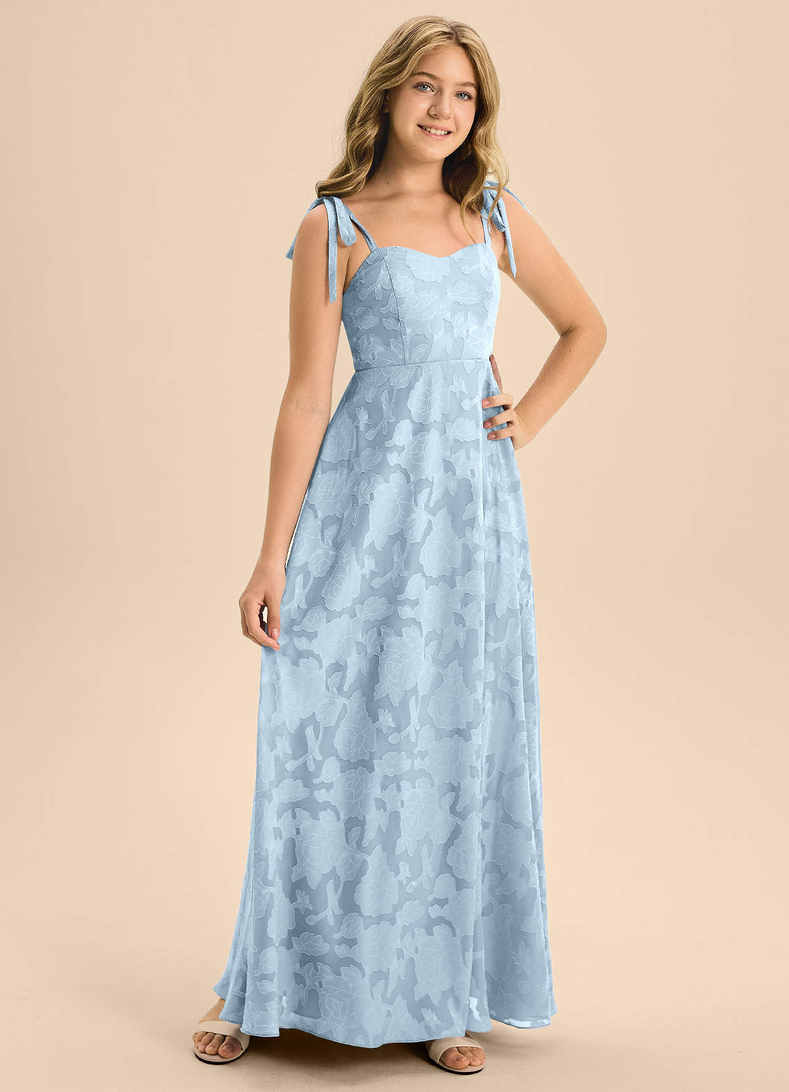 Azazie Rosey Junior Vestido de Azul Cielo de Devorado Floral de Corte En A con Escote de Corazón image6