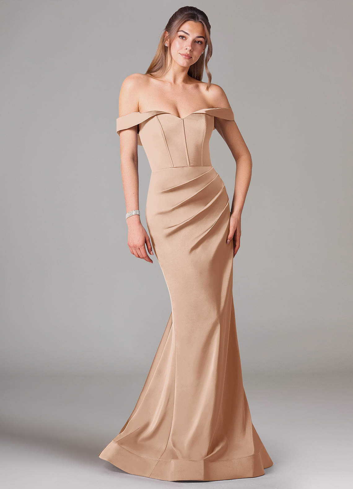 Azazie Everly Vestidos de damas de honor Vestido de Rosa Inglesa de Satén Elástico de Corte Sirena Convertible con Vestidos sin tirantes image1