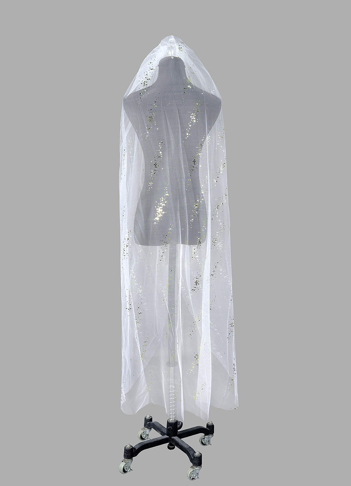 front Thora Waltz Length Veil