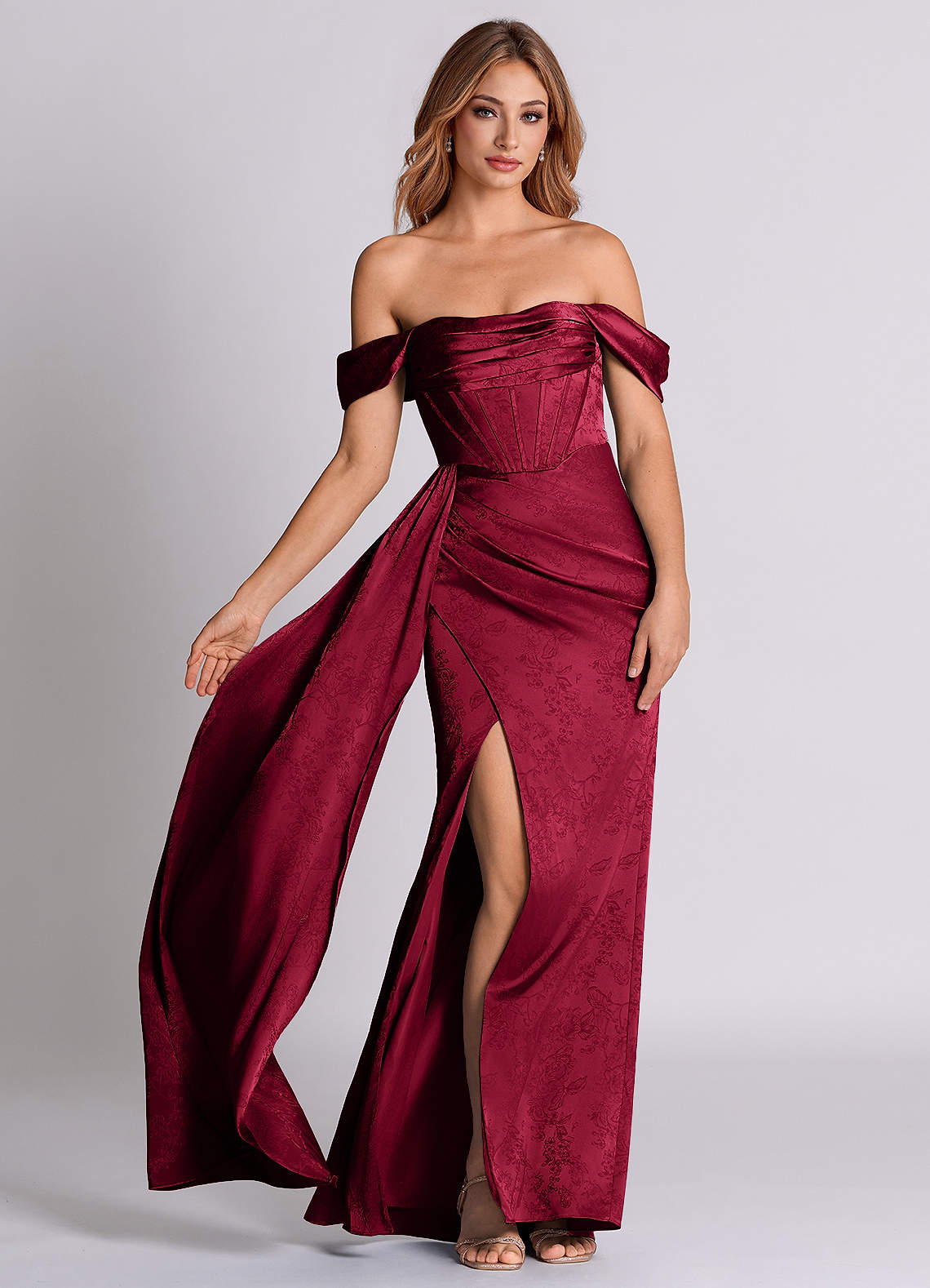 Azazie Amyra 신부 들러리 드레스 인어 오프 더 숄더 자카드 바닥 길이 드레스 image1