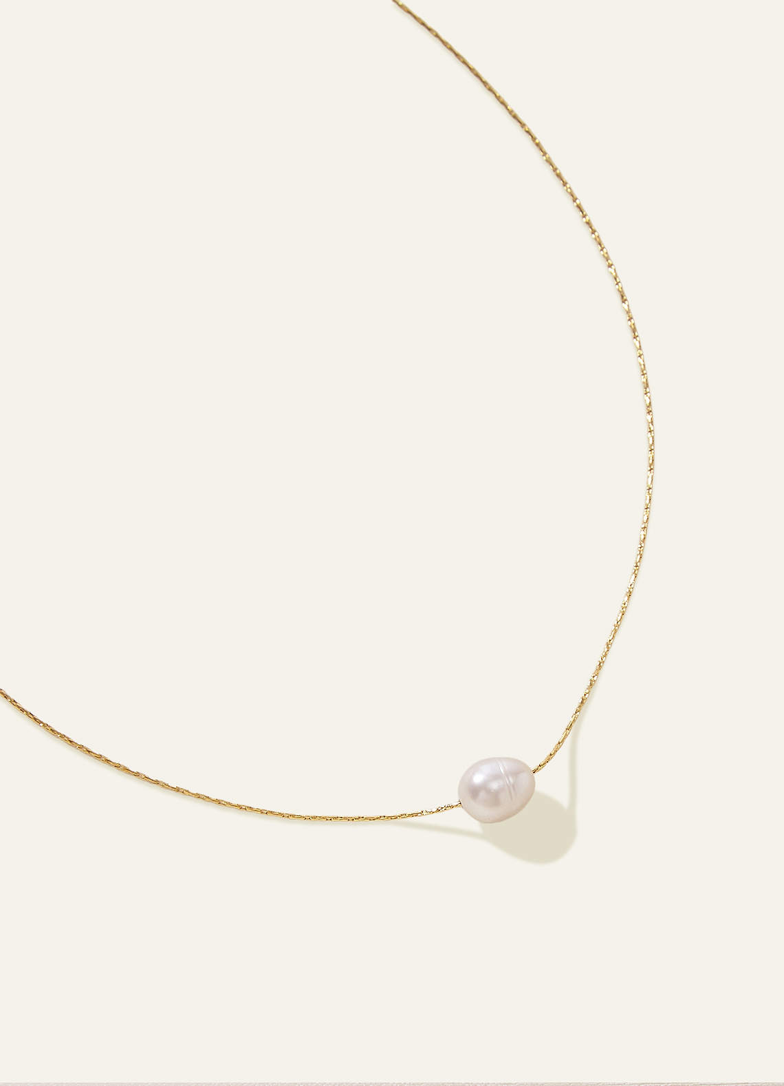 front Pearl Solitaire Halsband