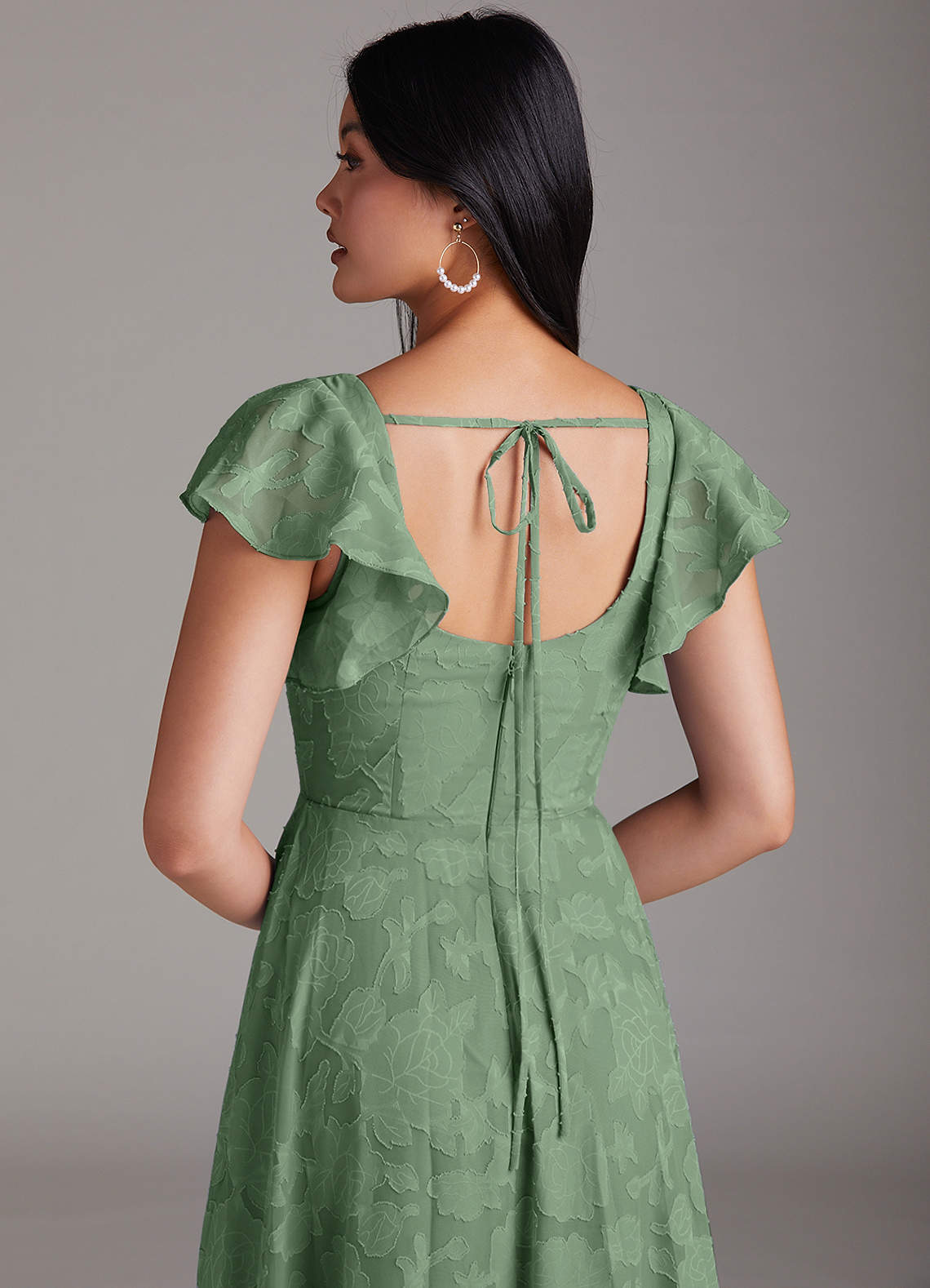 Azazie Bondi 신부 들러리 드레스 A라인 사이드 슬릿 플로럴 번아웃 바닥 길이 드레스 image4