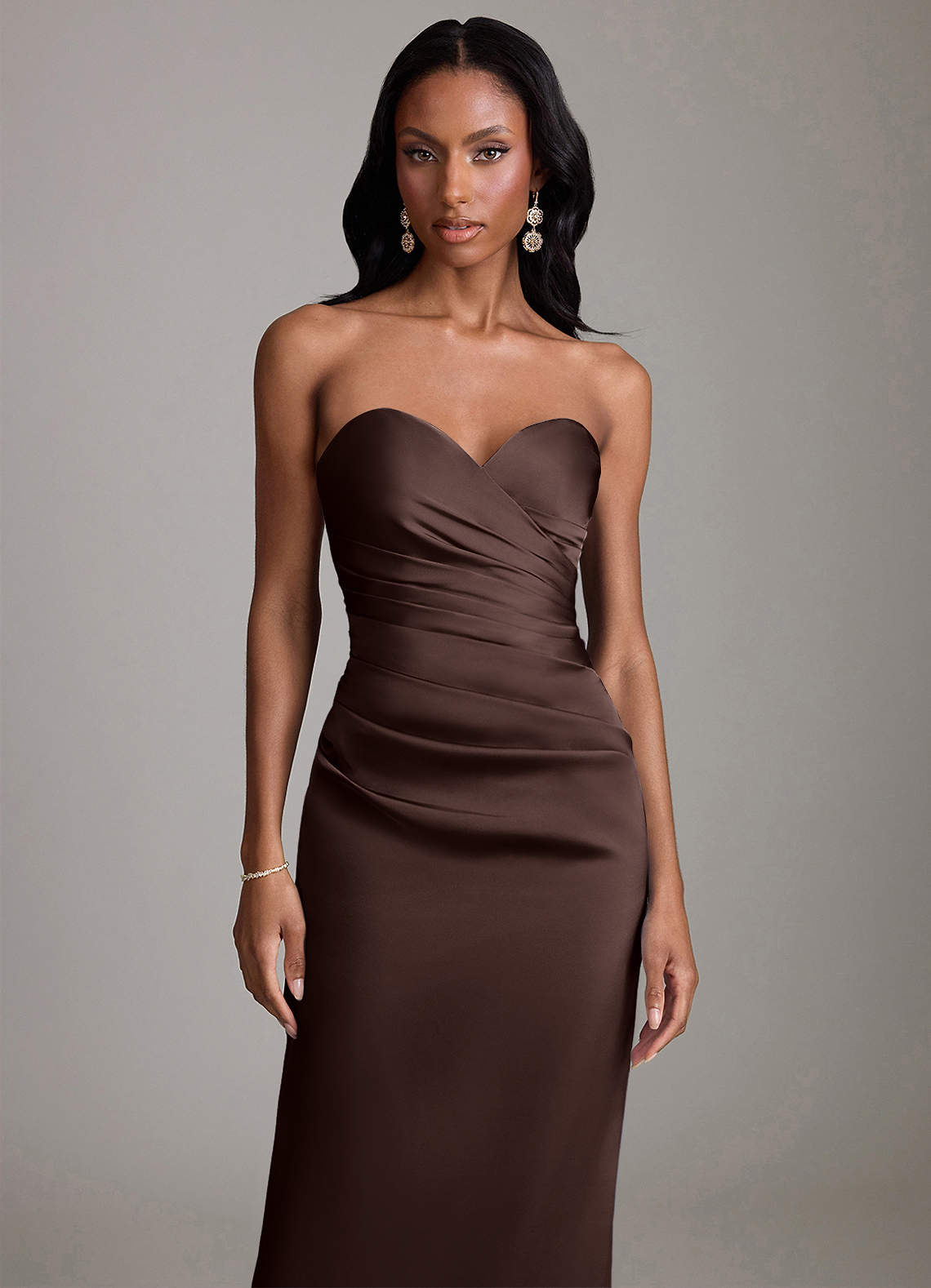 Azazie Sonora Brudtärnklänningar Klä av Tubklänning i Stretch Satin Axelbandslös Ganache image4