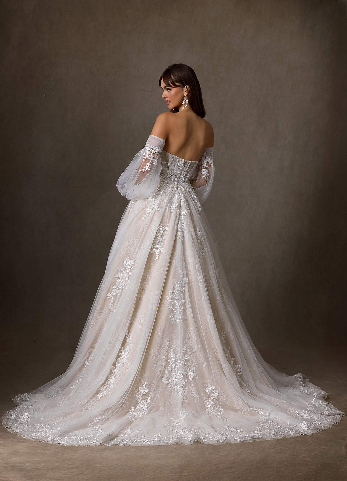 Azazie Elowyn Abiti da Sposa Abito Principessa in Pizzo Senza Cinturino Diamante Bianco Nudo image4