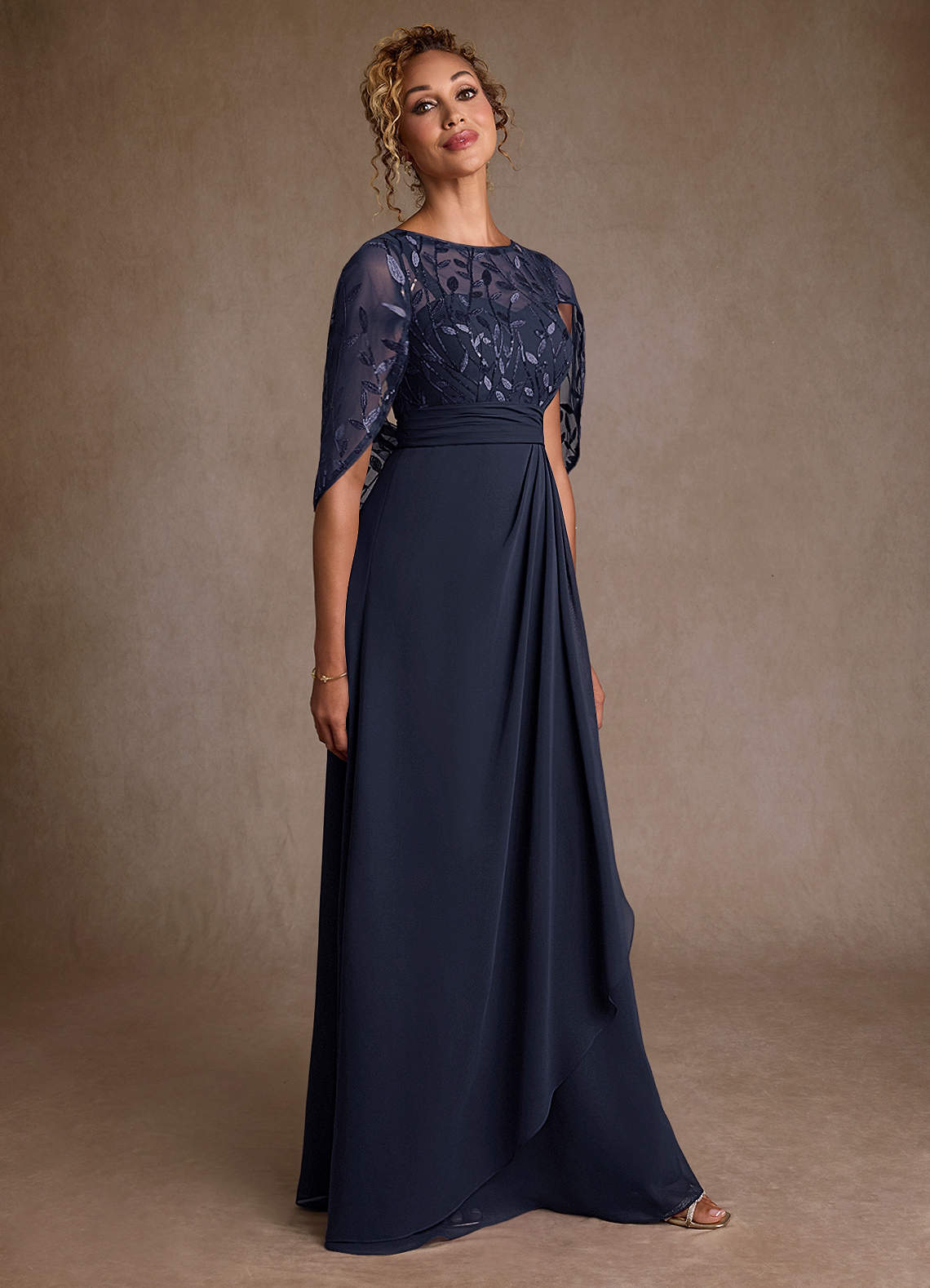 Azazie Beckley Vestidos para mãe da noiva Vestido Azul Marinho de Chiffon de Linha A com Renda image3