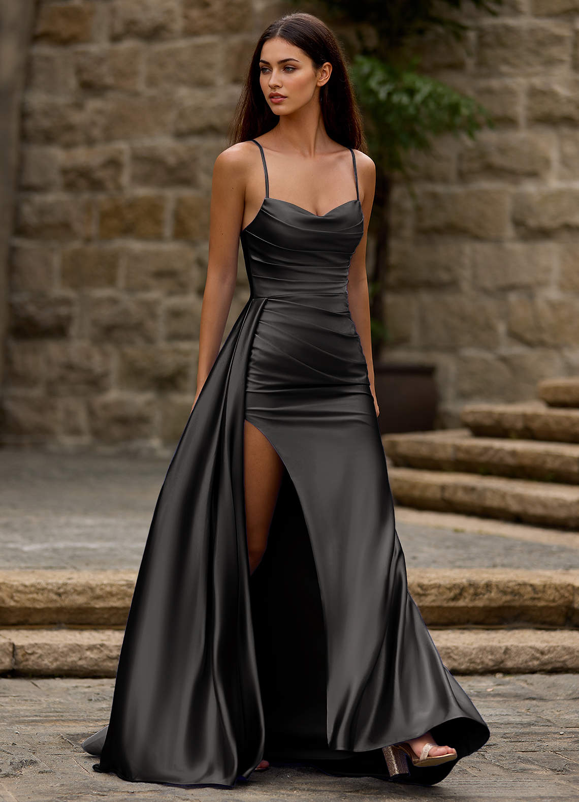 Drape Schwarz Satin-Ballkleid image1