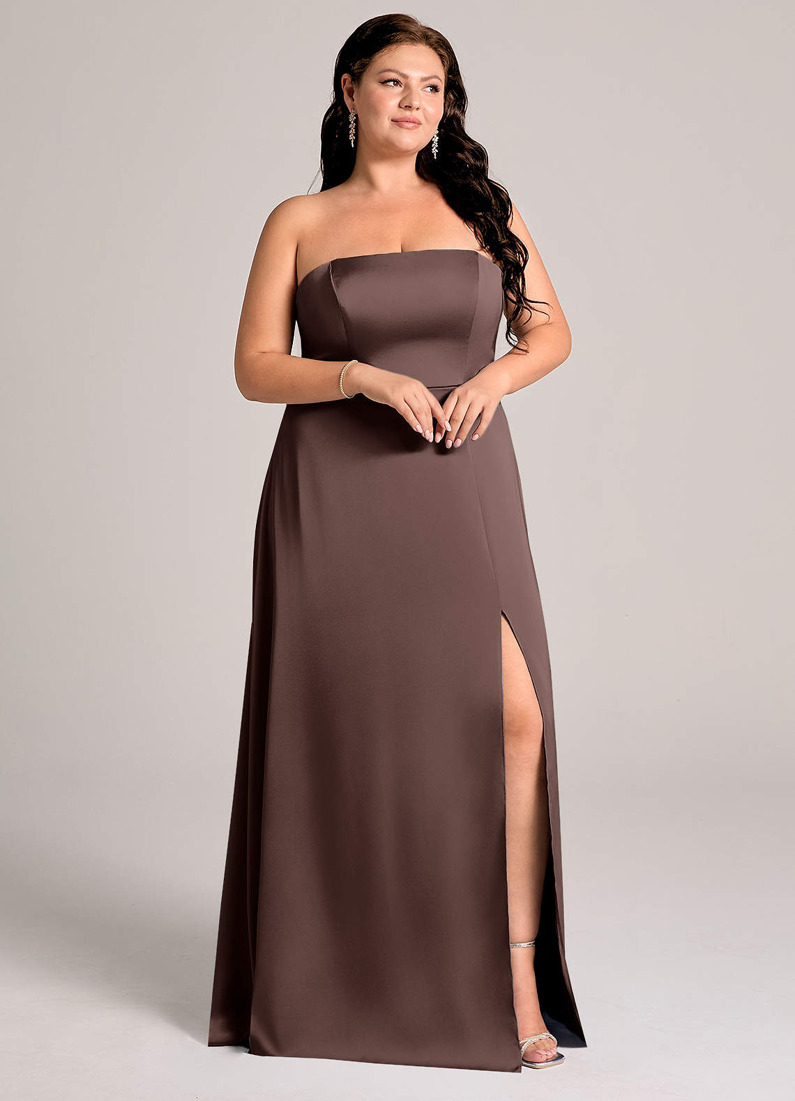 Azazie Wren Vestidos de madrinha de casamento Vestido Ganache de Cetim elástico de Linha A com Sem alças image9