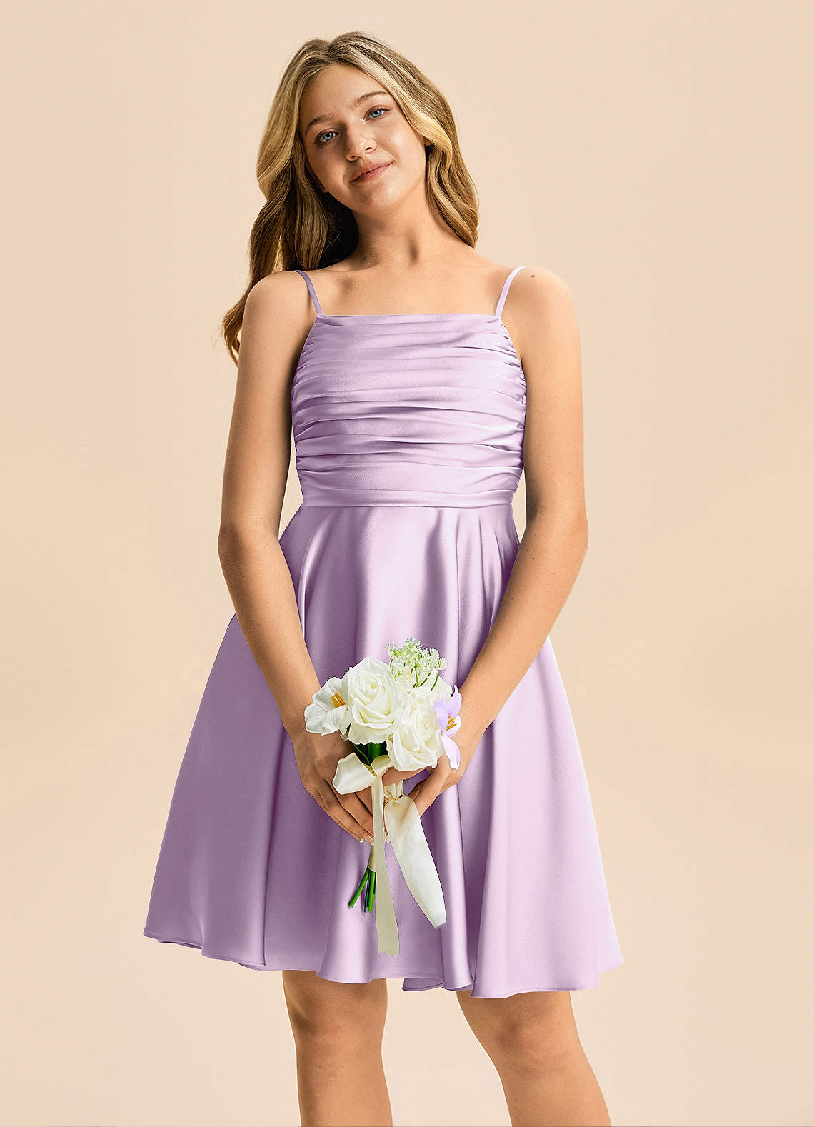 Azazie Miko Junior Vestido de Lila Esmerilada de Satén Elástico de Corte en A con Plisado image5