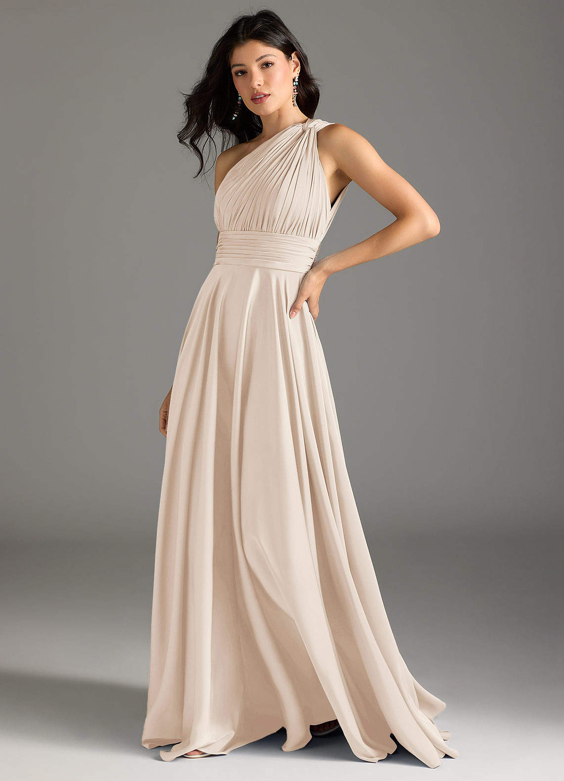 Azazie Charlize Vestidos de damas de honor Vestido de Alabastro Blanco de Satén Elástico de Corte en A con Hombro unilateral image3