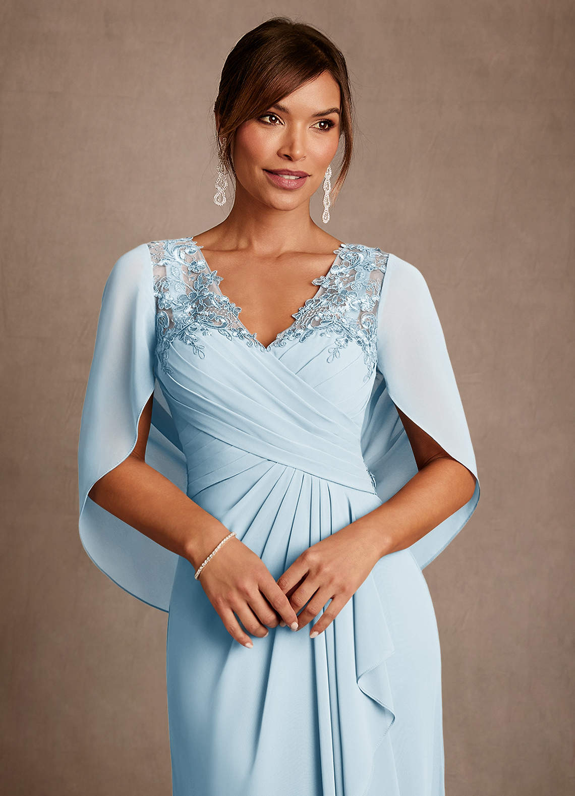 Azazie Forums vestidos de madre de la novia Vestido de Azul Cielo de Encaje de Corte en A image3