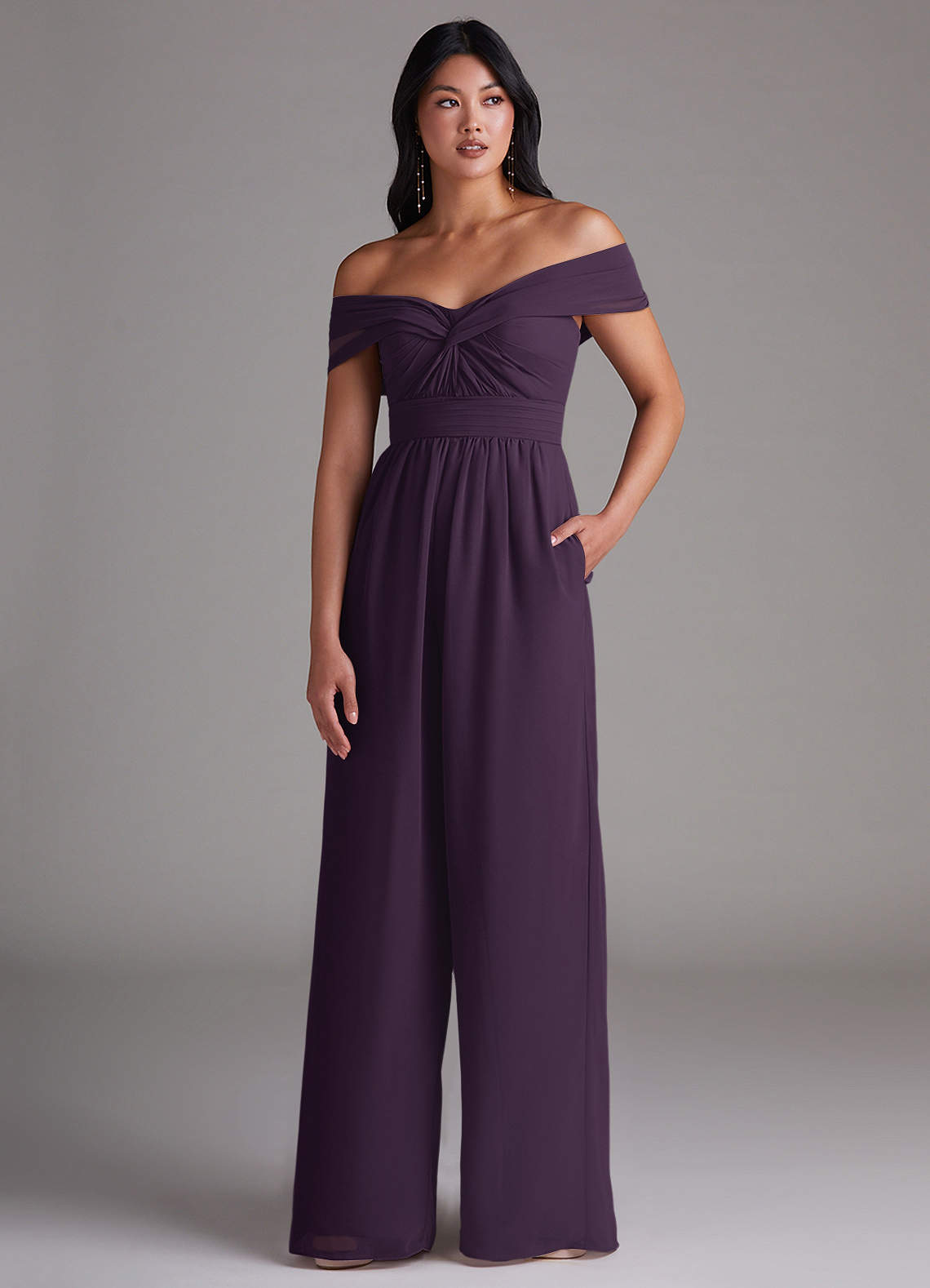 Azazie Lamara Jurken voor bruidsmeisjes Converteerbaar Jumpsuit van Chiffon Off the Shoulder Pruim image1