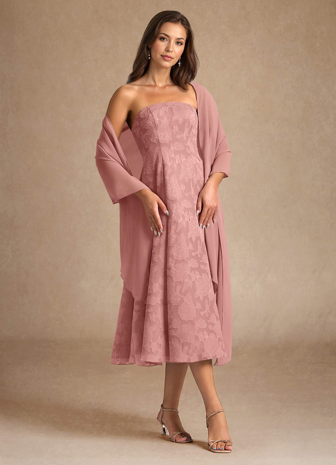 Azazie Lorain Abiti per la Madre della Sposa Abito A-Line in Burnout Floreale Plissettato Rosetta image1