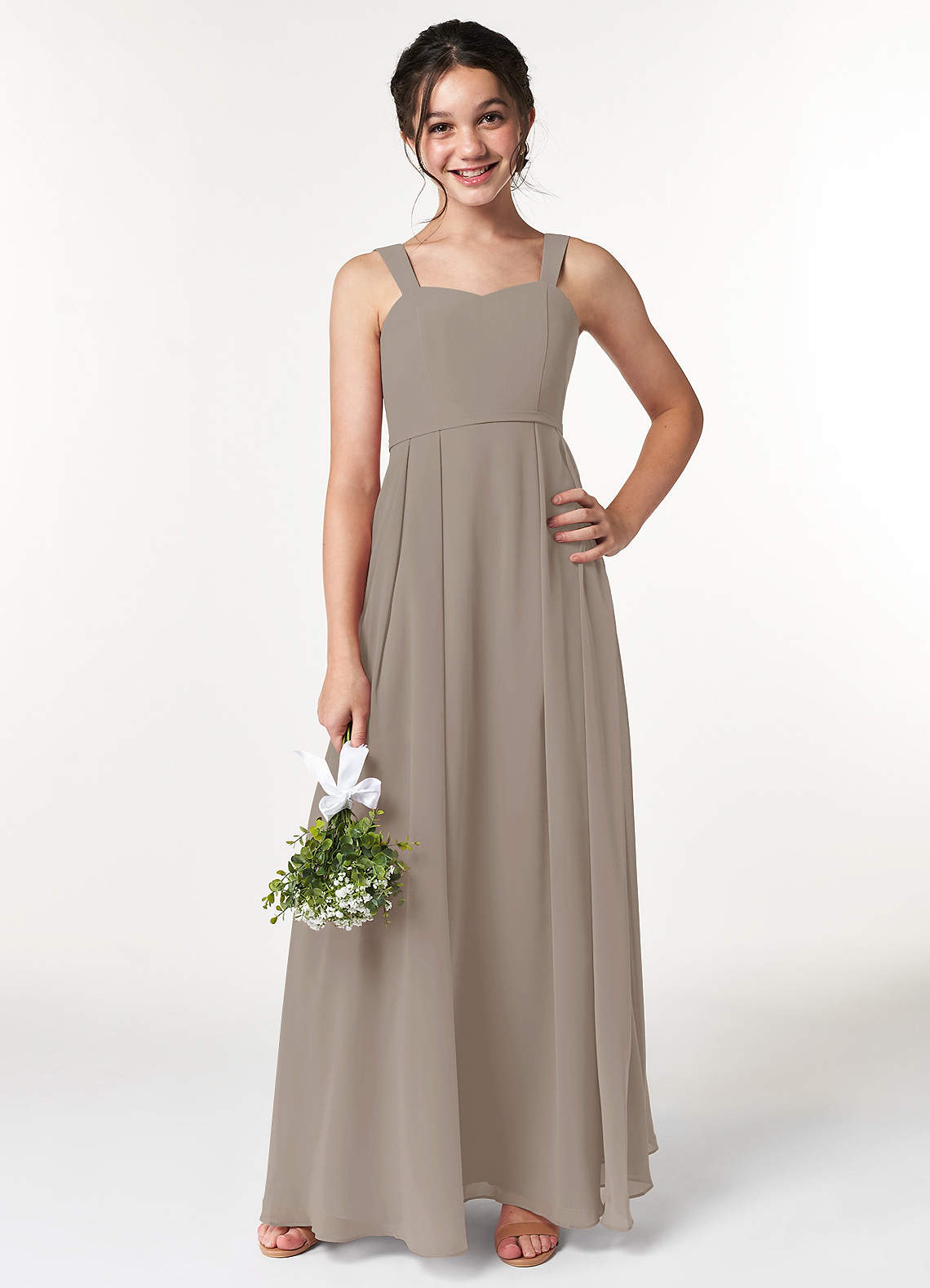 Azazie Simoan Junior Abito A-Line in Chiffon Scollo a Cuore Taupe image1