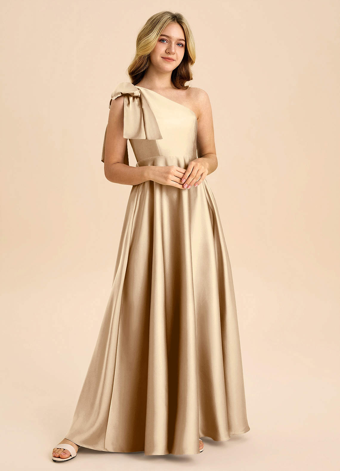 Azazie Penguin Junior Abito A-Line in Raso Elasticizzato Fiocco Champagne image3