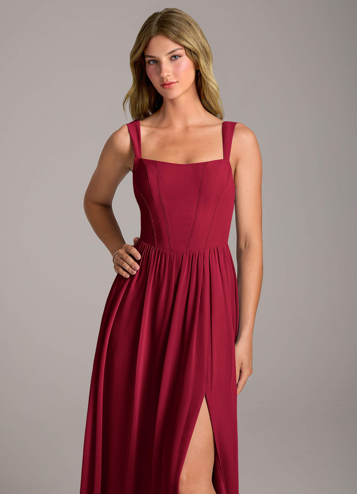 Azazie Rosaline Essayer des robes à la maison Robe Trapèze en Mousseline de soie Fente Latérale Eucalyptus image1