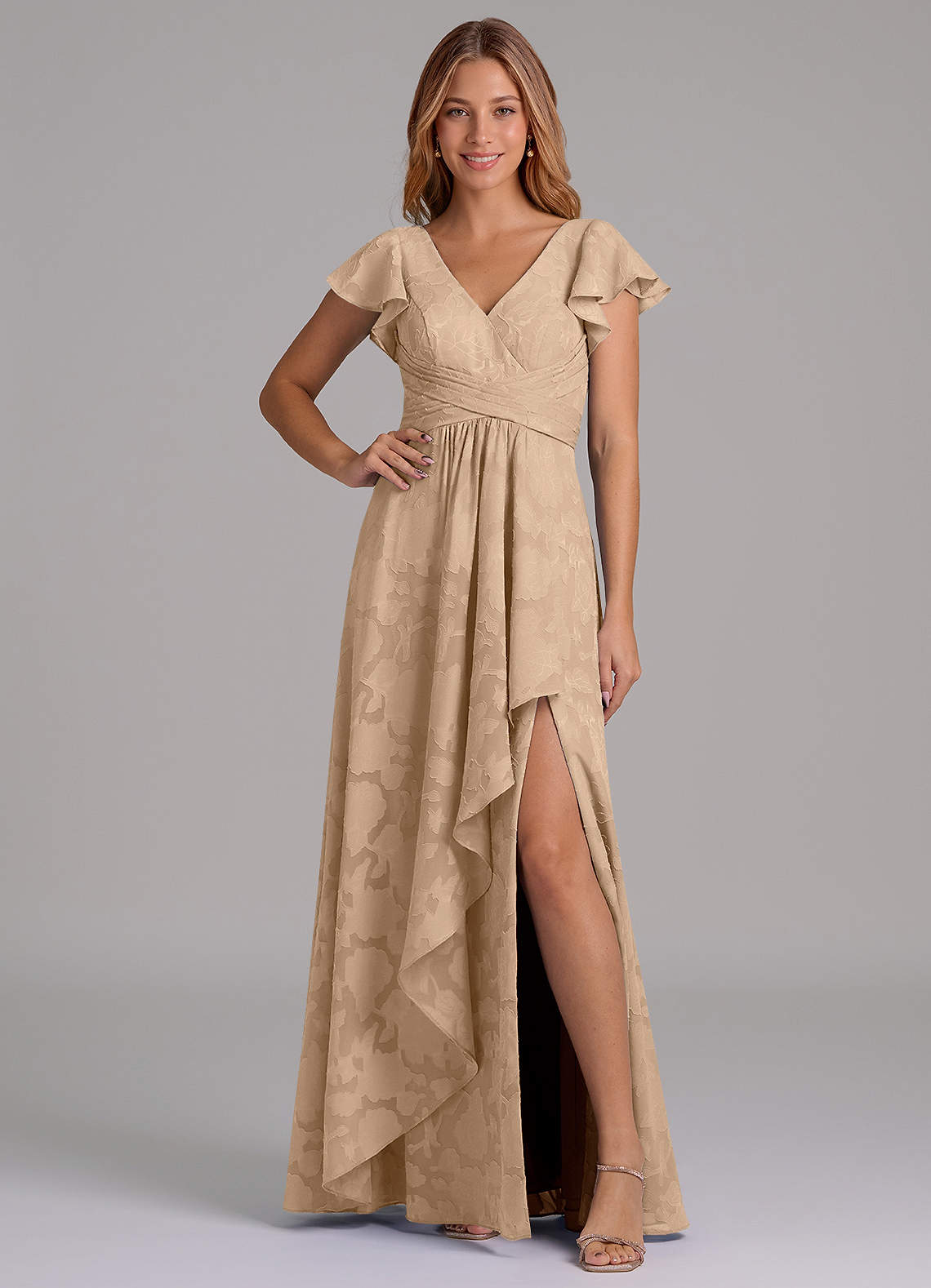 Azazie Omari 신부 들러리 드레스 A라인 주름진 플로럴 번아웃 바닥 길이 드레스 image1