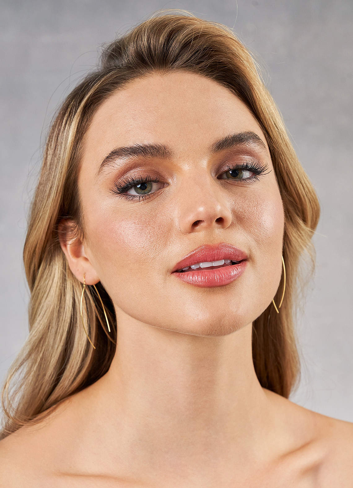 front Minimalistic Metal Earrings