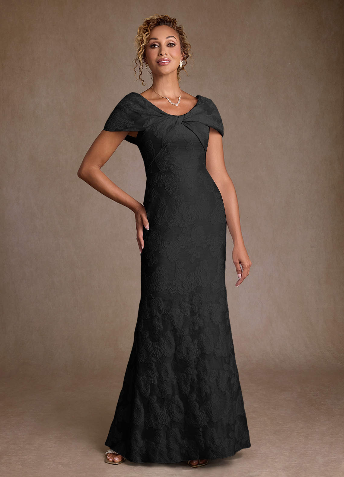 lace midi mermaid dress Mew Mews Haeldrin Lace Mermaid Bandage Midi Dress