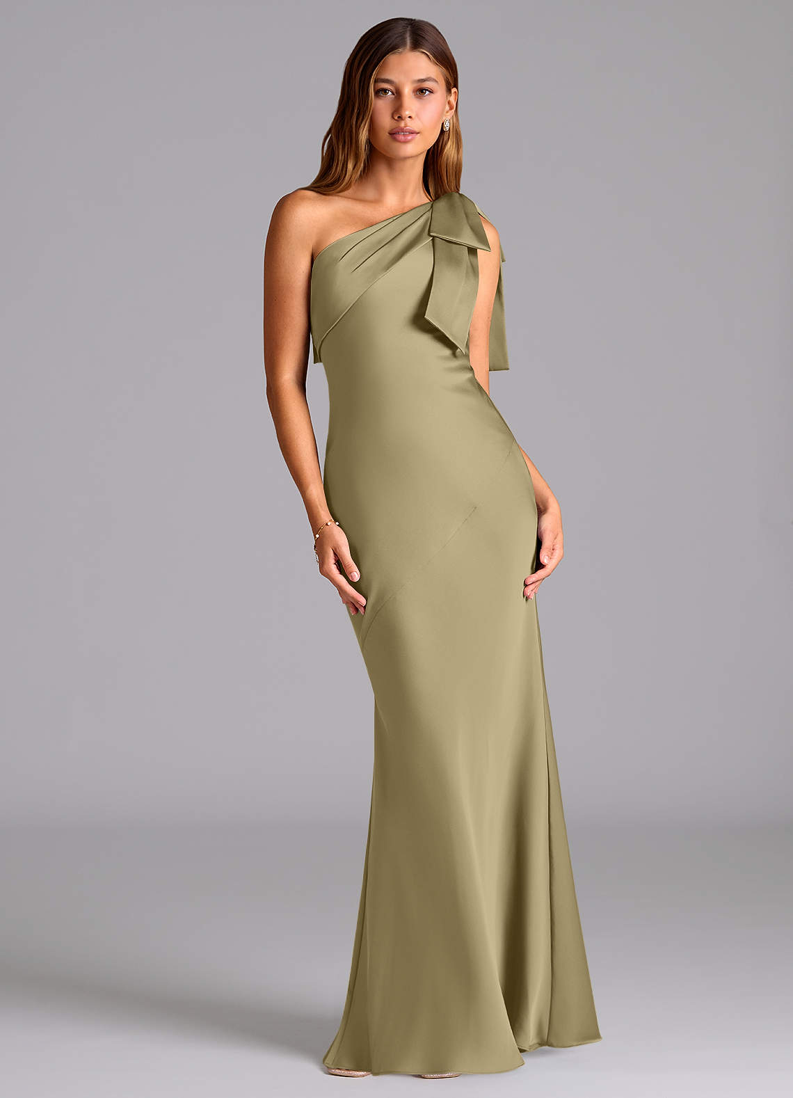 Azazie Yuanna Jurken voor bruidsmeisjes Jurk van Stretch Satijn met Zeemeermin One-Shoulder Mosgroen image1