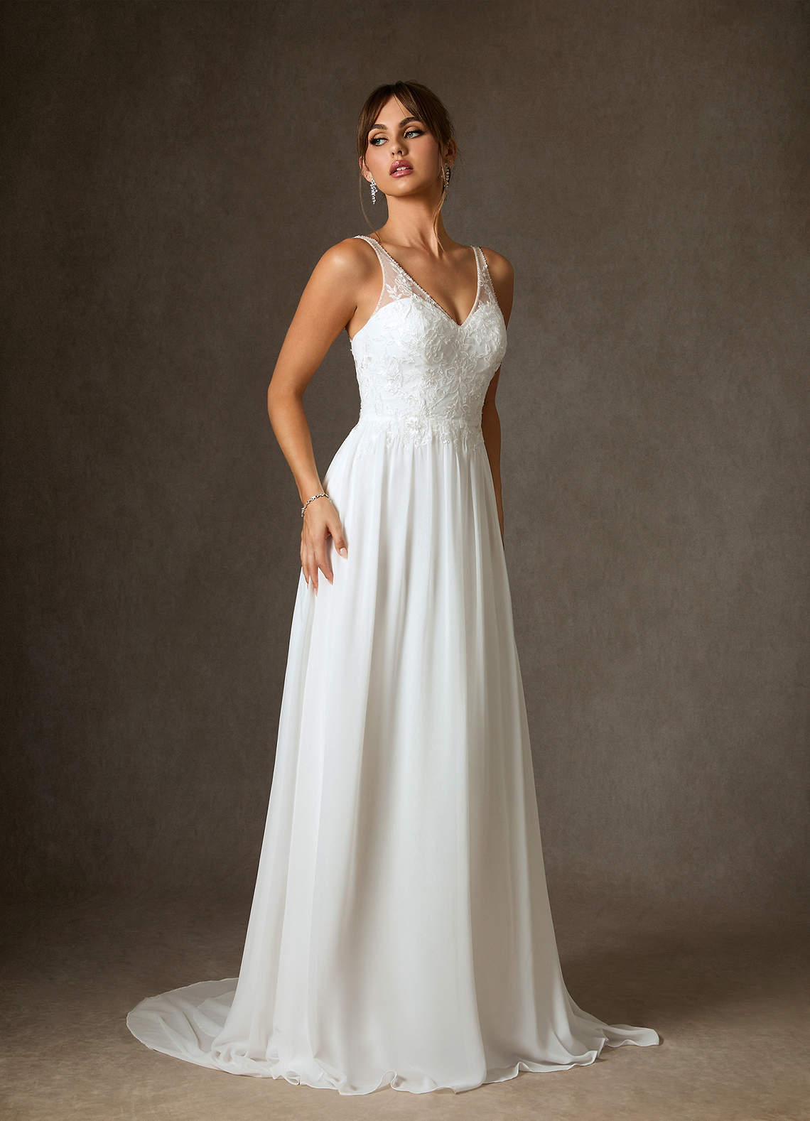 Azazie Carmella Vestidos de novia Vestido de Diamante Blanco de Gasa de Corte en A con Lentejuela image1
