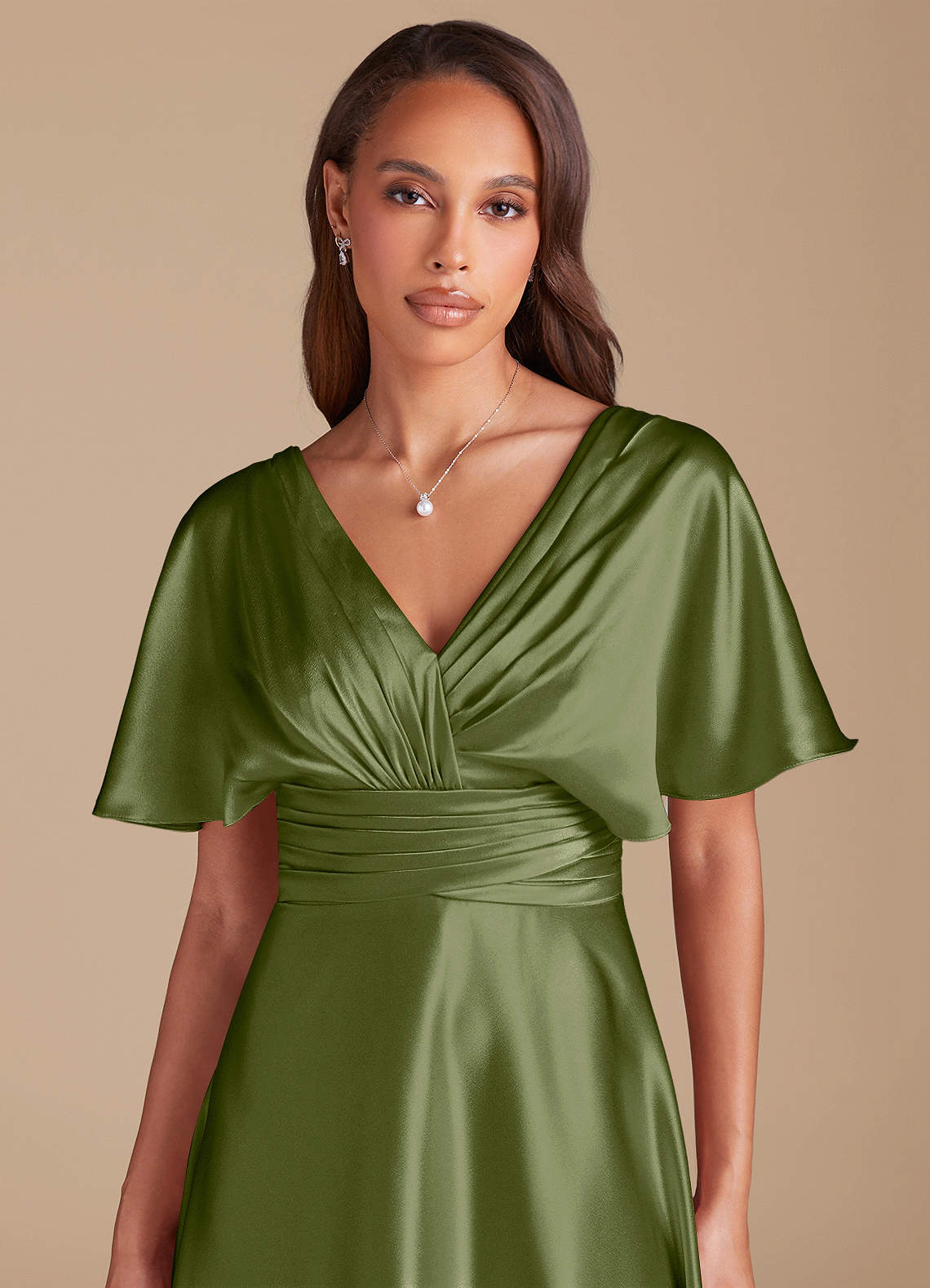 Azazie Pamela Brautjungfernkleider A-Linie Plissee Metallischer Satin Kleid Olivgrün image1