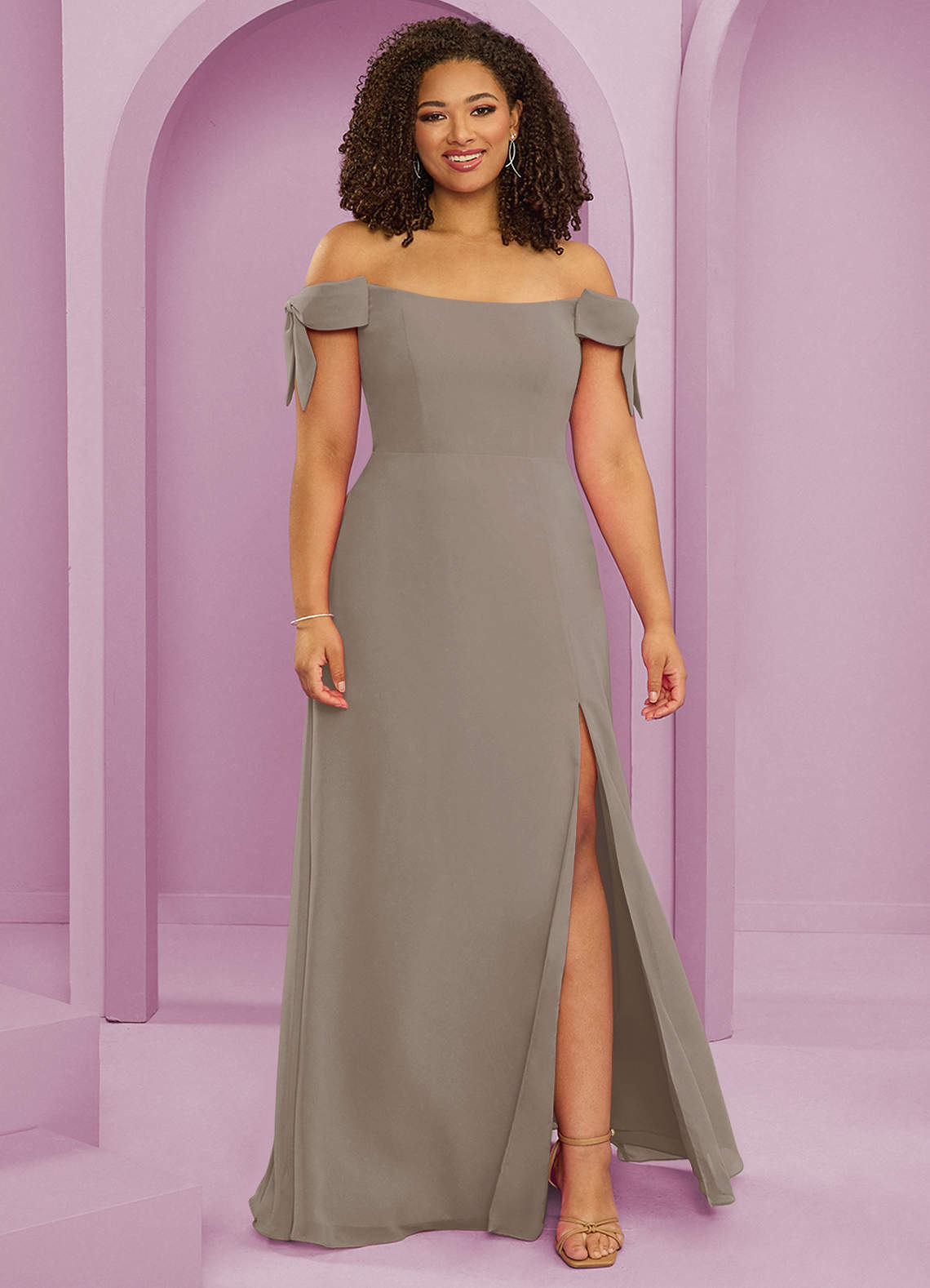 Barbie ♥ Azazie Jurken voor bruidsmeisjes Converteerbaar Jurk van Chiffon met A-Lijn Off the Shoulder Taupe image1