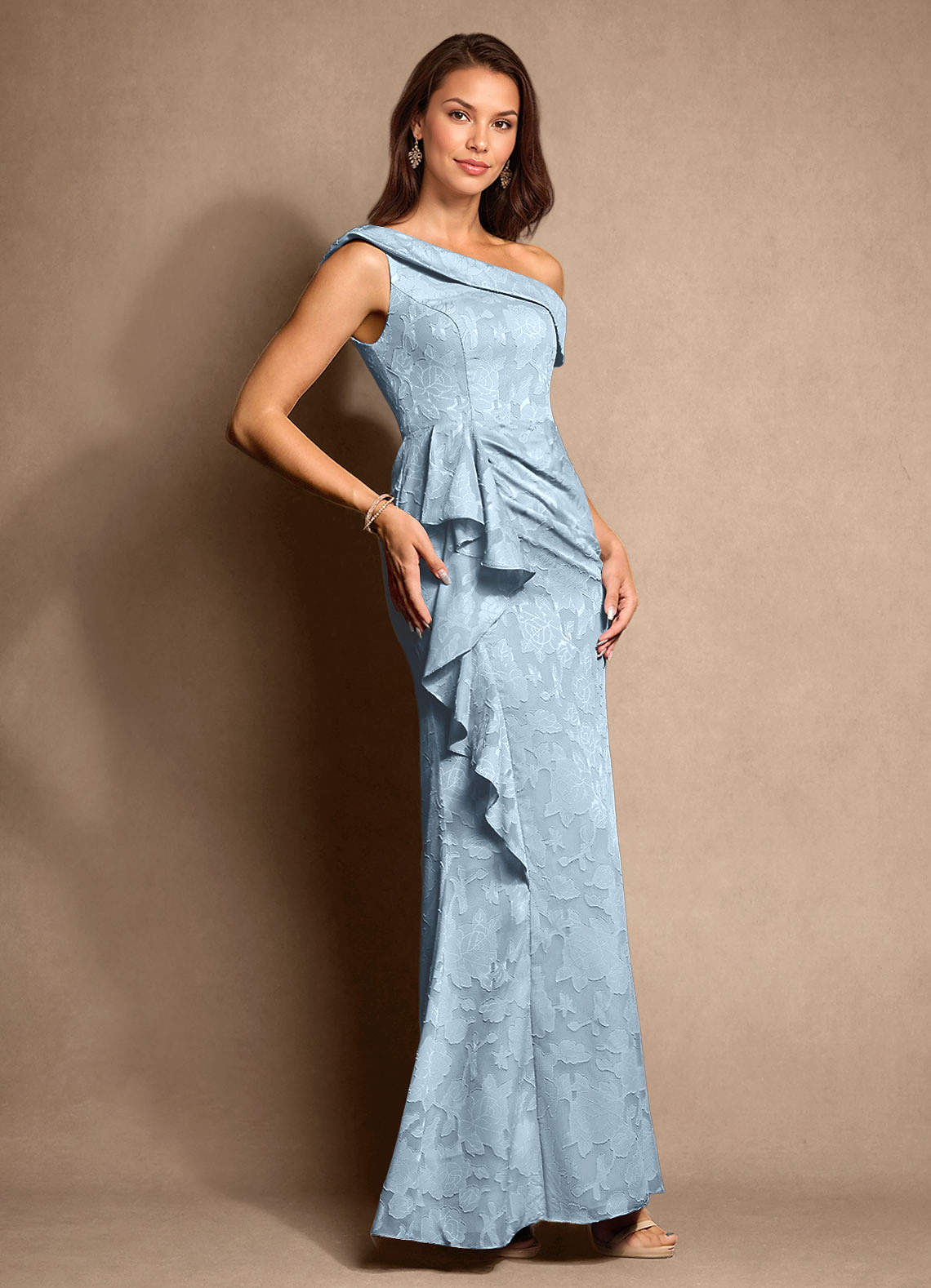 Azazie Hamptons vestidos de madre de la novia Vestido de Azul Cielo de Devorado Floral de Corte En A con Plisado image3