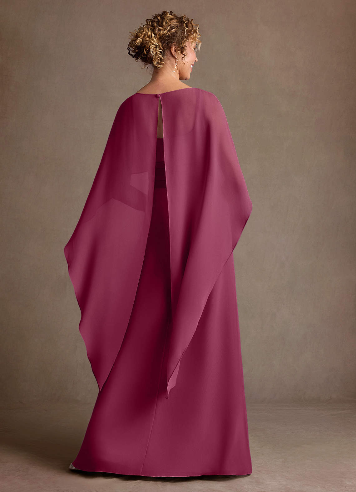 Azazie Marilla Mère de la mariée Robes Robe Trapèze en Mousseline de soie Plissée Mûre image2