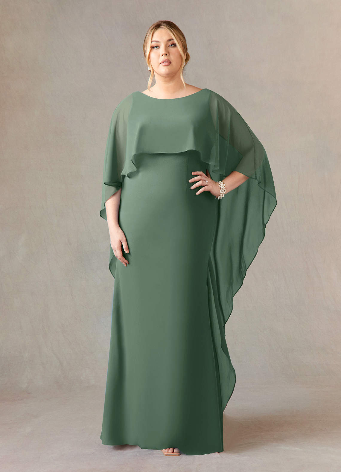 Azazie Dion Vestidos para mãe da noiva Vestir Eucalipto de Crepe Esticado de Bainha image7