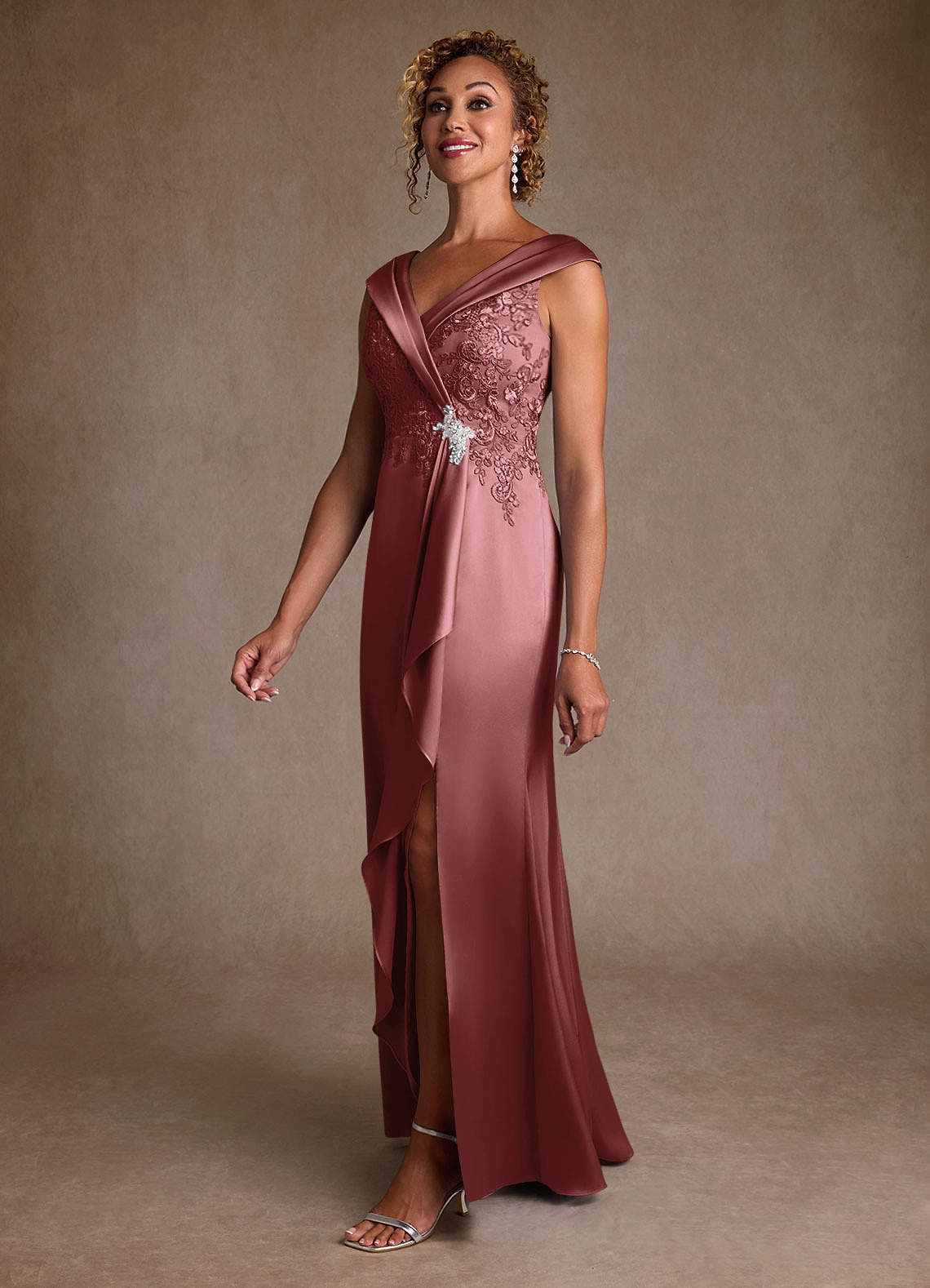 Azazie Santa Monica Mère de la mariée Robes Robe Trapèze en Dentelle Améthyste image3